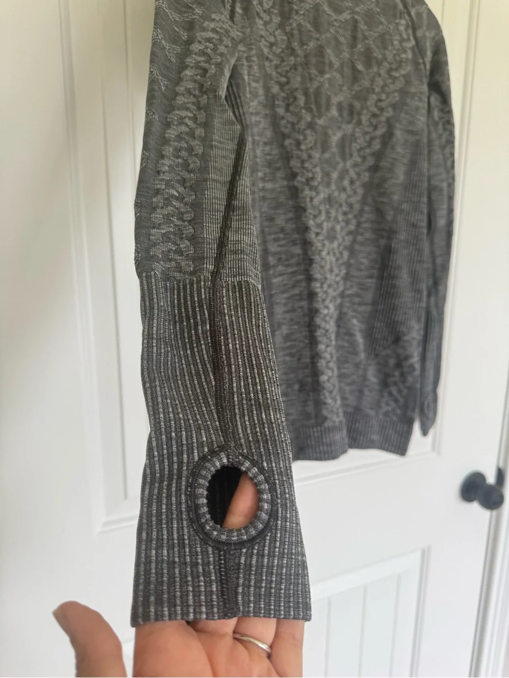 Lululemon Rest Less Pullover Heathered Black Gray Diamond Jacquard Knit Top 6
